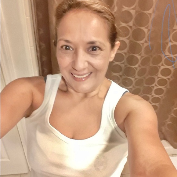 Meet your Posher, Rosie - Picture 1 of 1